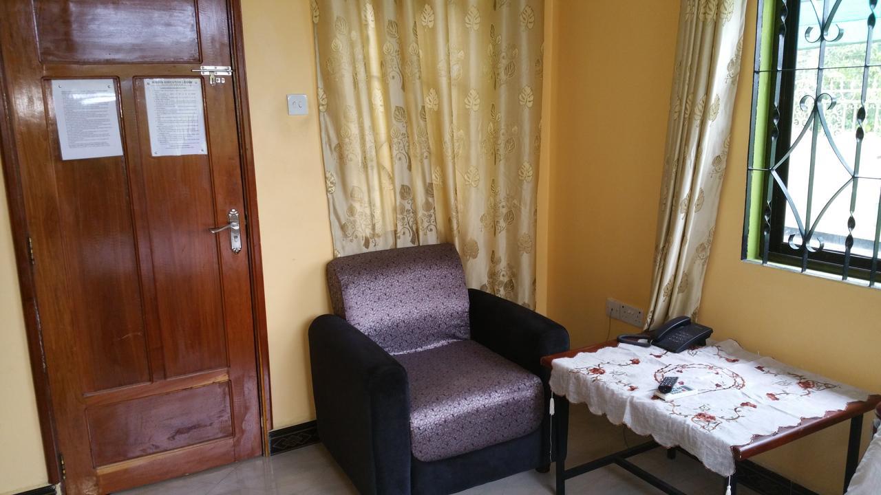 Mauya Executive Lodge Dar es Salaam Exterior foto